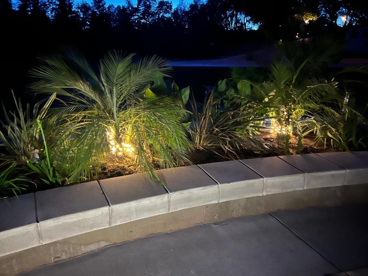 The Oasis Apartment Redding Exterior foto